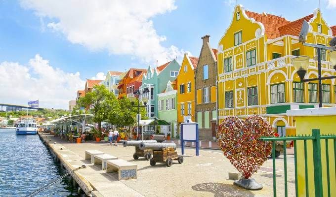 Hoe lang vlieg naar Curacao